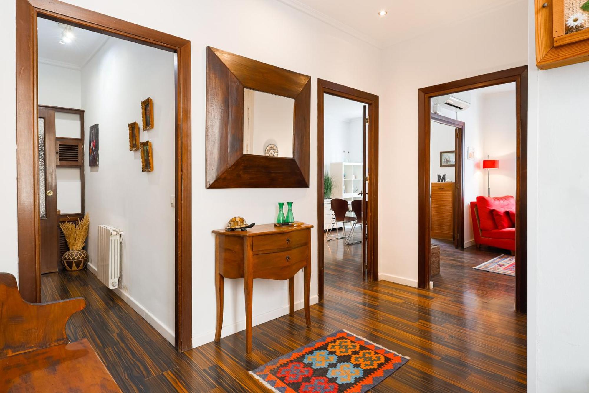 C92 - Rustic Two Bedrooms Apartment With Terrace มาลากา ภายนอก รูปภาพ