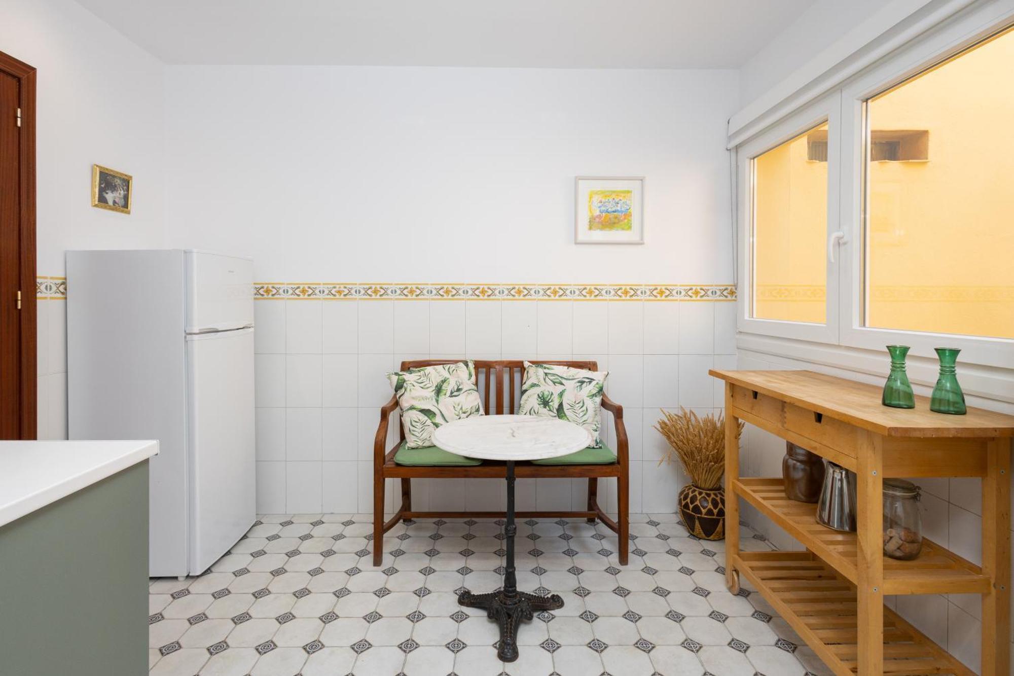 C92 - Rustic Two Bedrooms Apartment With Terrace มาลากา ภายนอก รูปภาพ