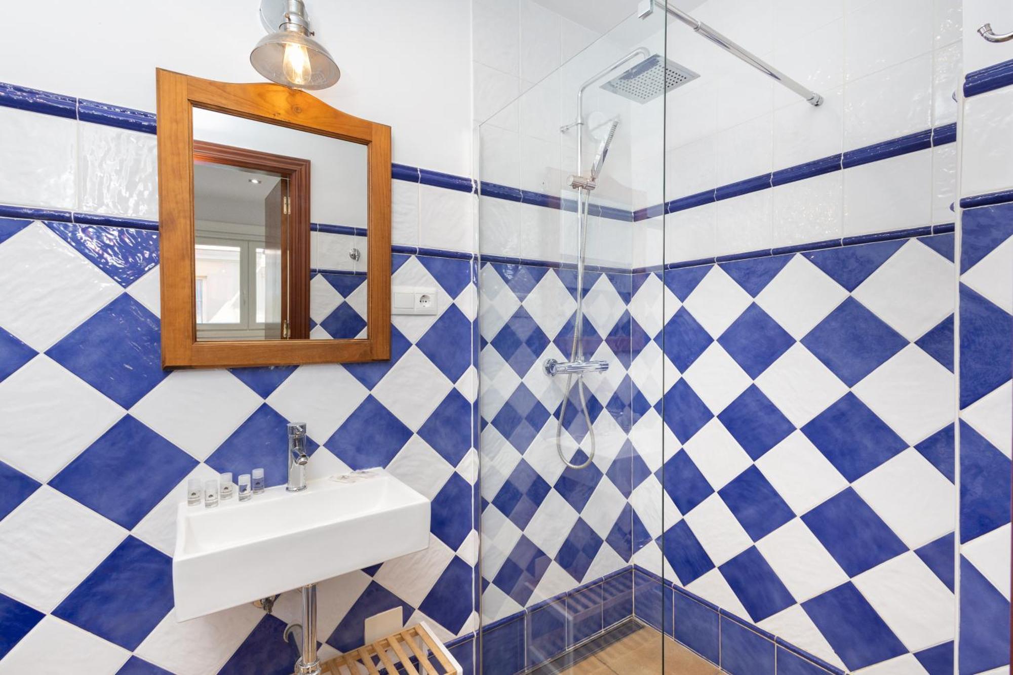 C92 - Rustic Two Bedrooms Apartment With Terrace มาลากา ภายนอก รูปภาพ