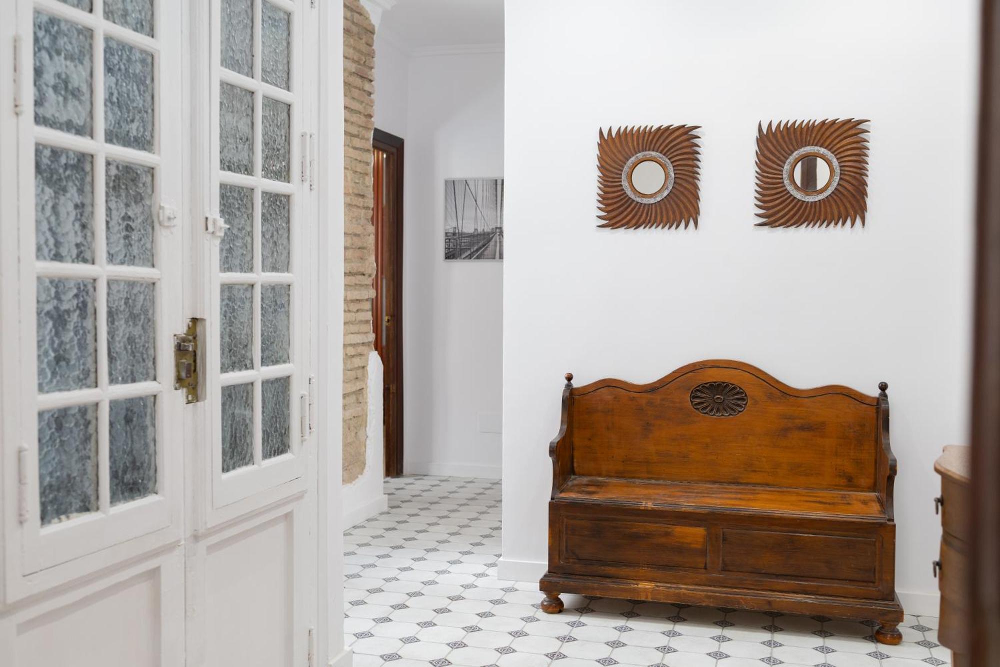 C92 - Rustic Two Bedrooms Apartment With Terrace มาลากา ภายนอก รูปภาพ
